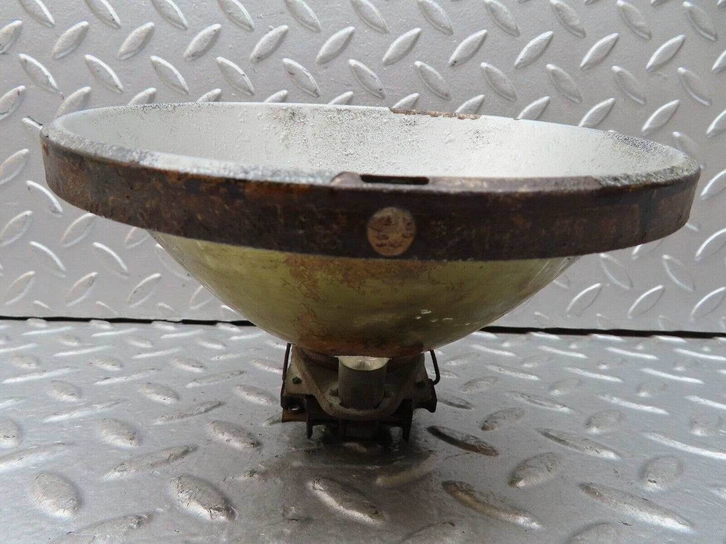 18910 Mercedes-Benz W121 190b Ponton Headlight Reflector
