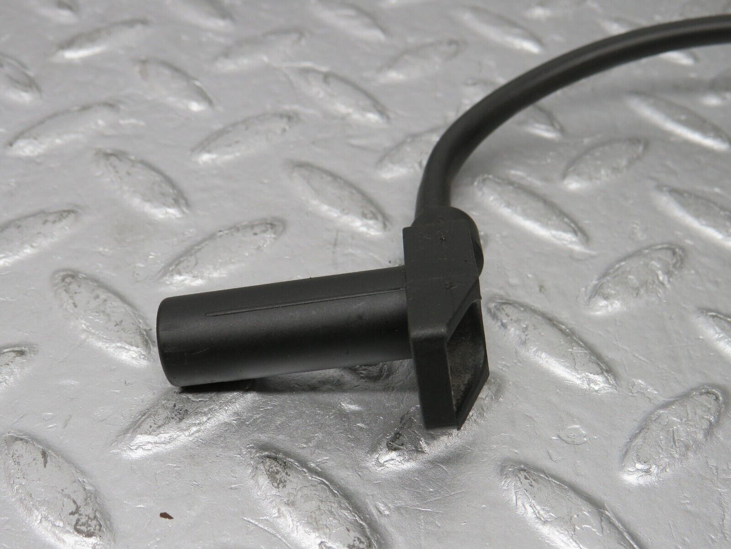 38097 Mercedes-Benz A124 320E Crankshaft Position Sensor 0021534328 0155452828