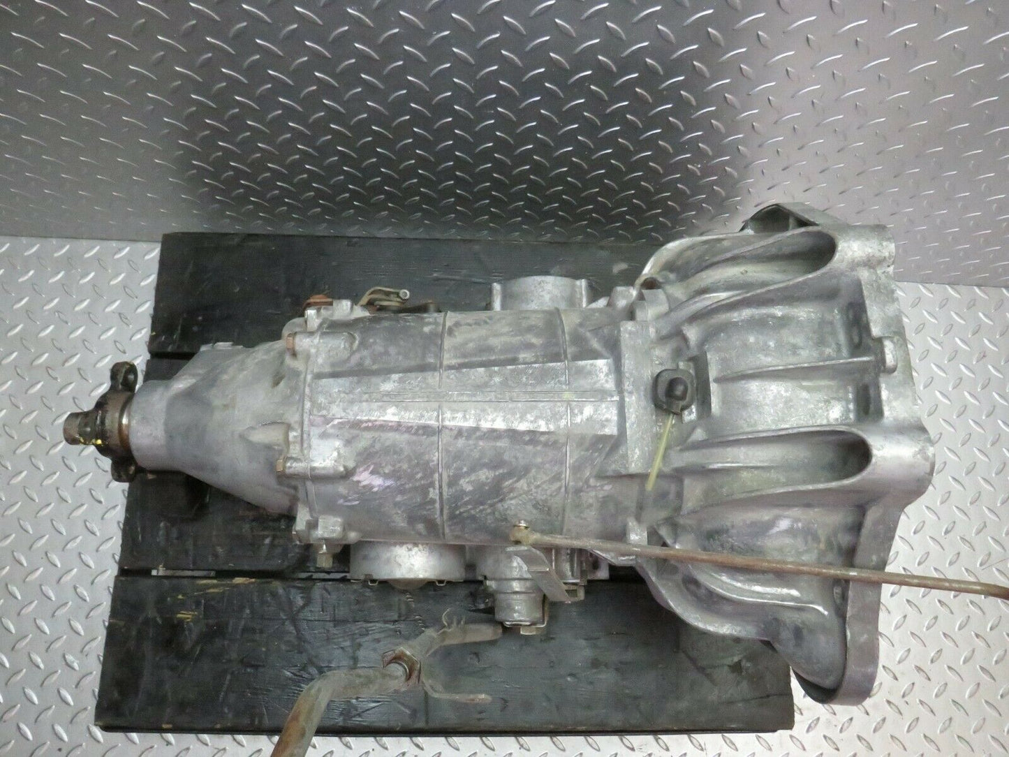 23682 Mercedes-Benz W114 280E Automatic Gearbox 1152700701 1152713101