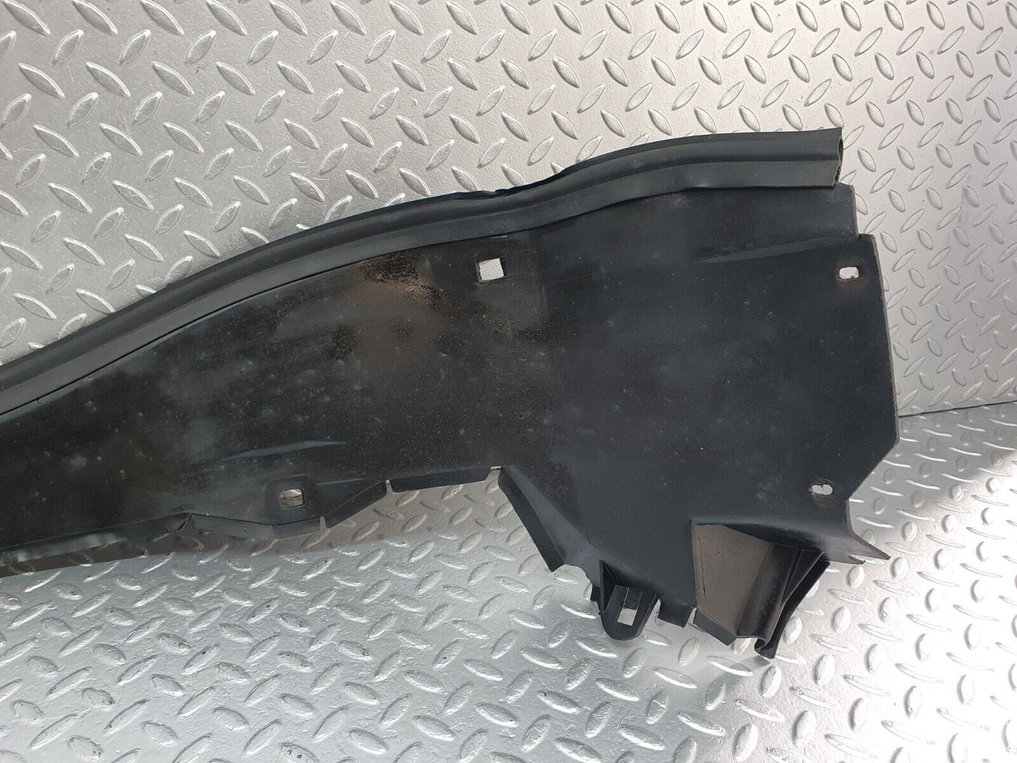 42584 Mercedes-Benz R129 320SL Coupe Front Left Inner Fender Wing Splash Guard 1296980330 1296900130