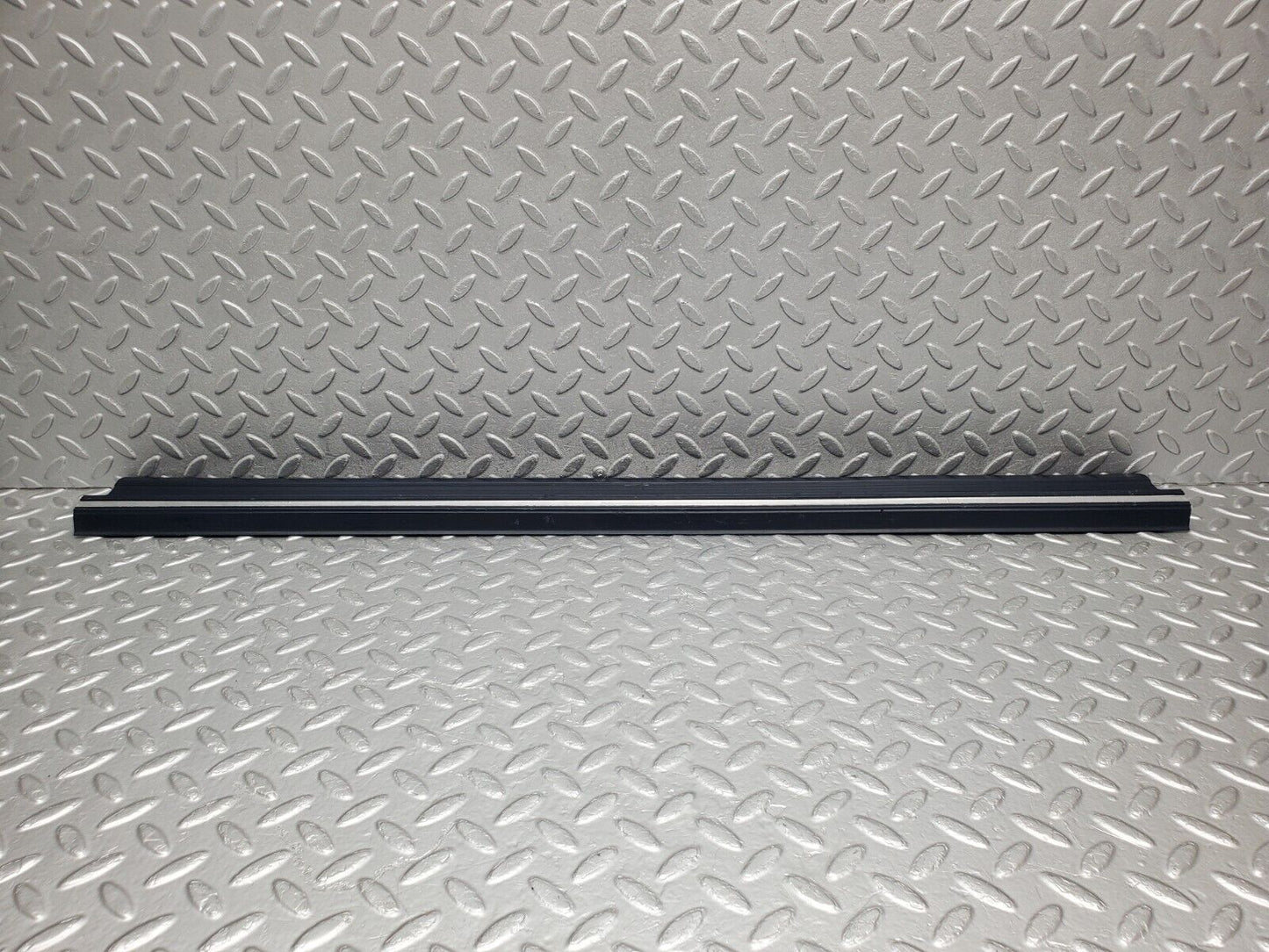 46007 Mercedes-Benz V123 240D LWB Rear Door Sill Trim Blue