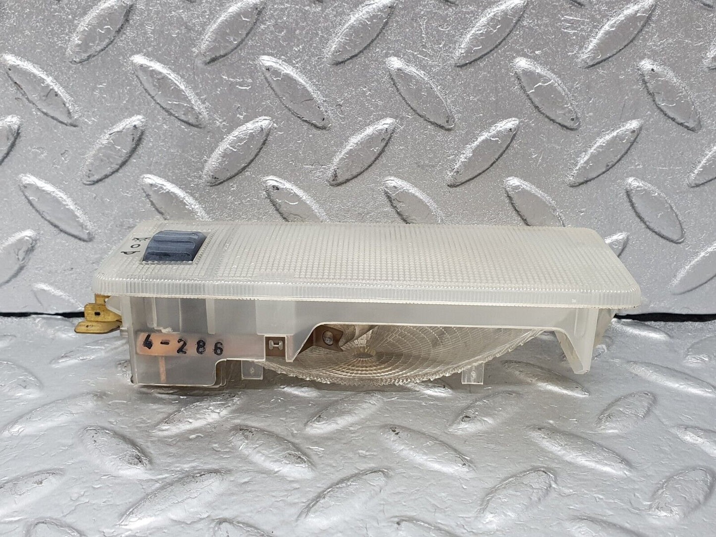 44105 Mercedes-Benz C123 230CE Coupe Interior Dome Light 2018200101
