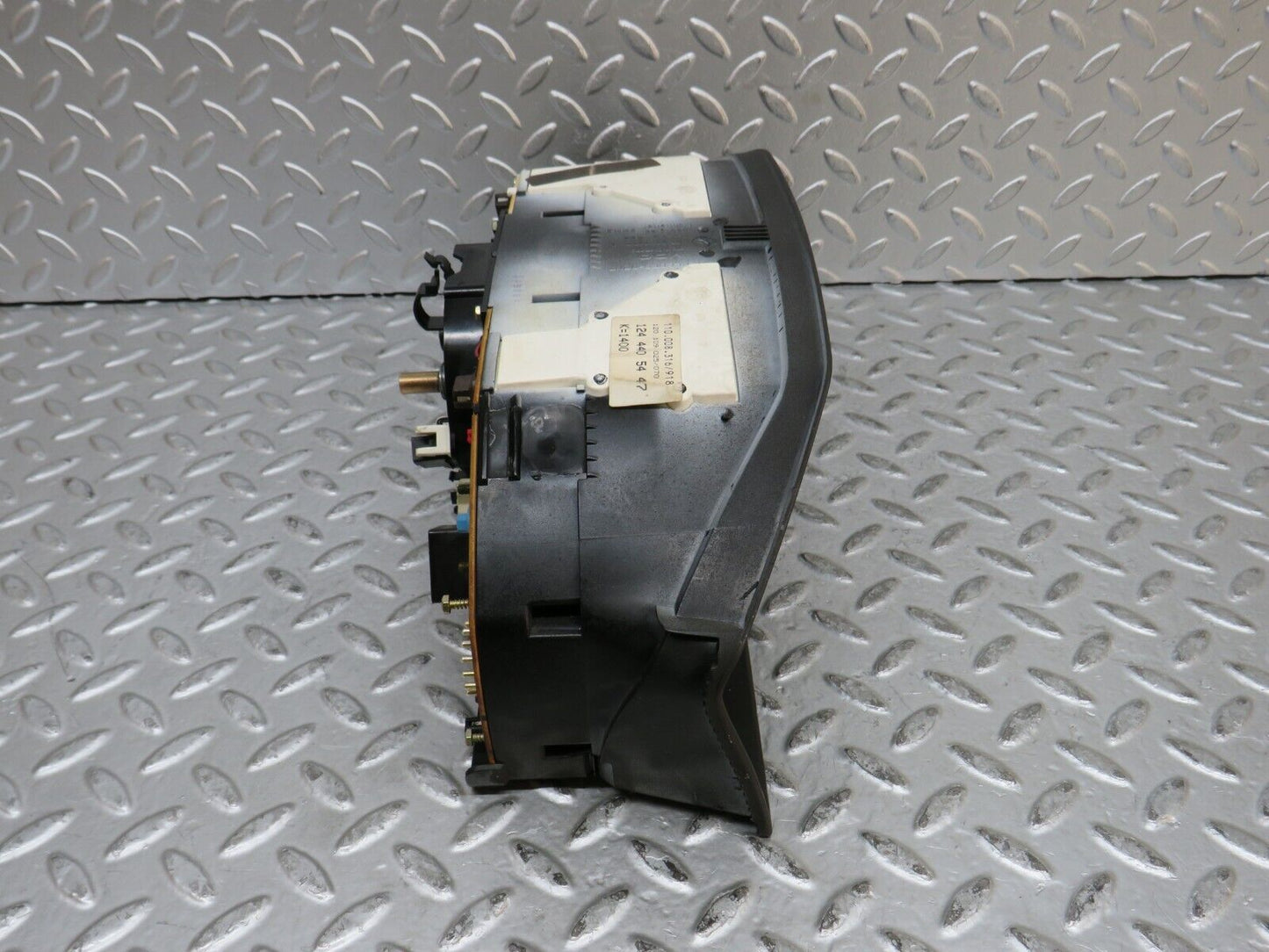 29204 Mercedes-Benz C124 320CE Coupe Instrument Cluster ASR  1244405447
