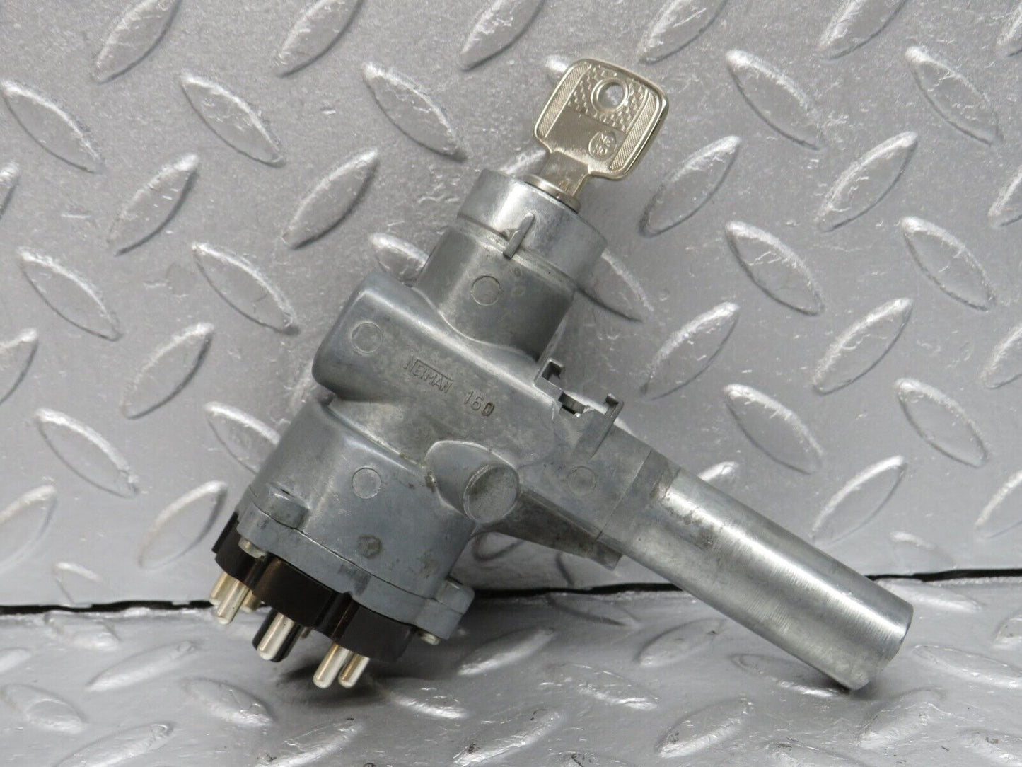 40166 Mercedes-Benz R107 350SL Coupe Steering Lock Ignition Switch With Key