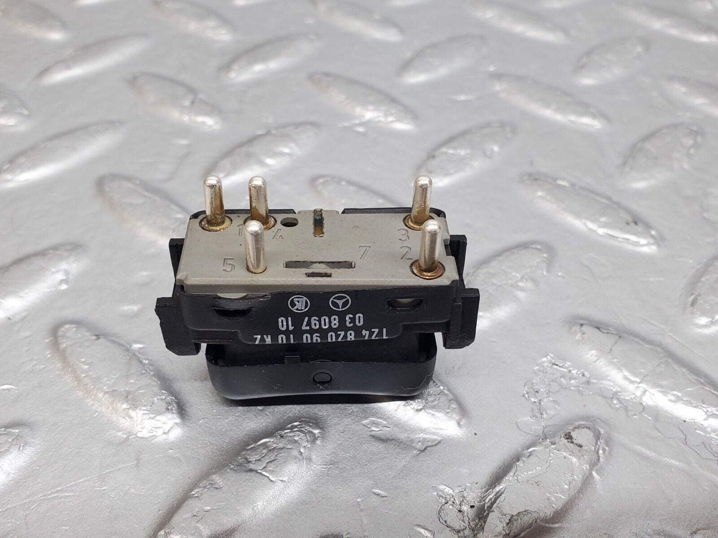 44711 Mercedes-Benz W124 220E Electric Window Switch Right Side 1248209010