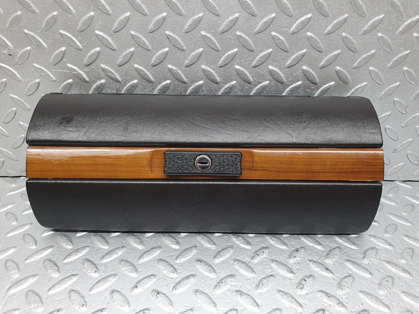 43917 Mercedes-Benz C123 230CE Coupe Glove Box Door No Key