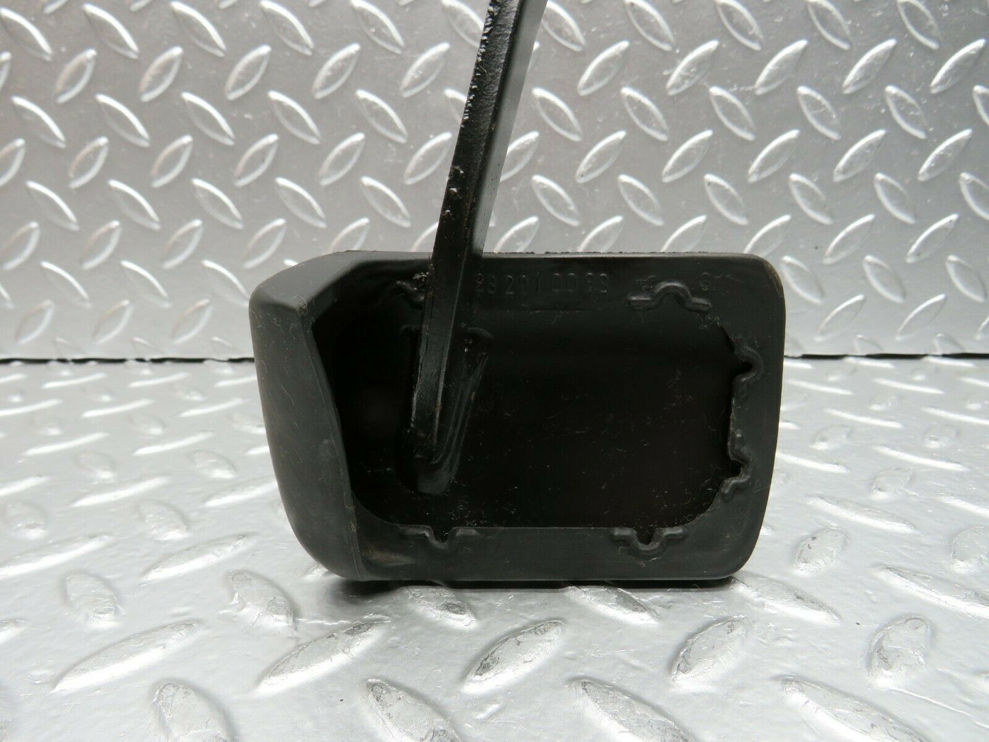 24095 Mercedes-Benz W123 280E Brake Pedal