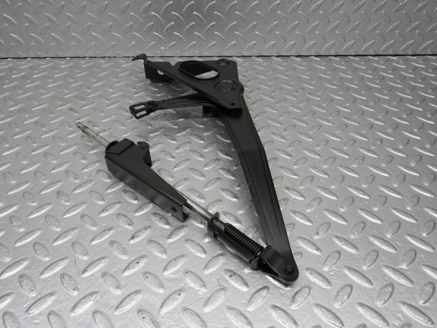 40648 Mercedes-Benz W123 300D Handbrake Regulator