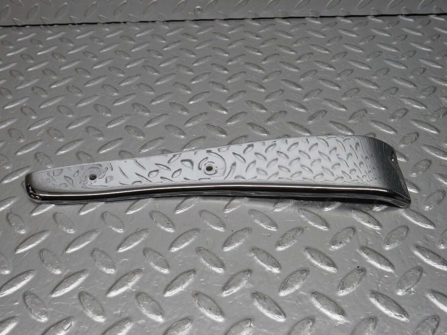 0736 Mercedes-Benz C107 350SLC Coupe Door Chrome Cover Left Side