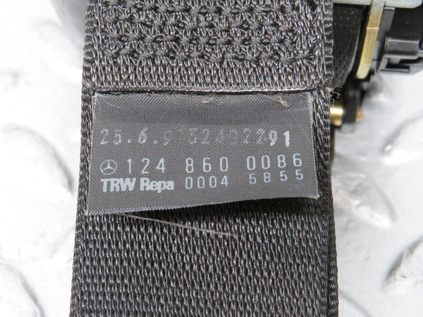 30560 Mercedes-Benz W124 230E Rear Seat Belt & Buckles 1248600086 1248608585