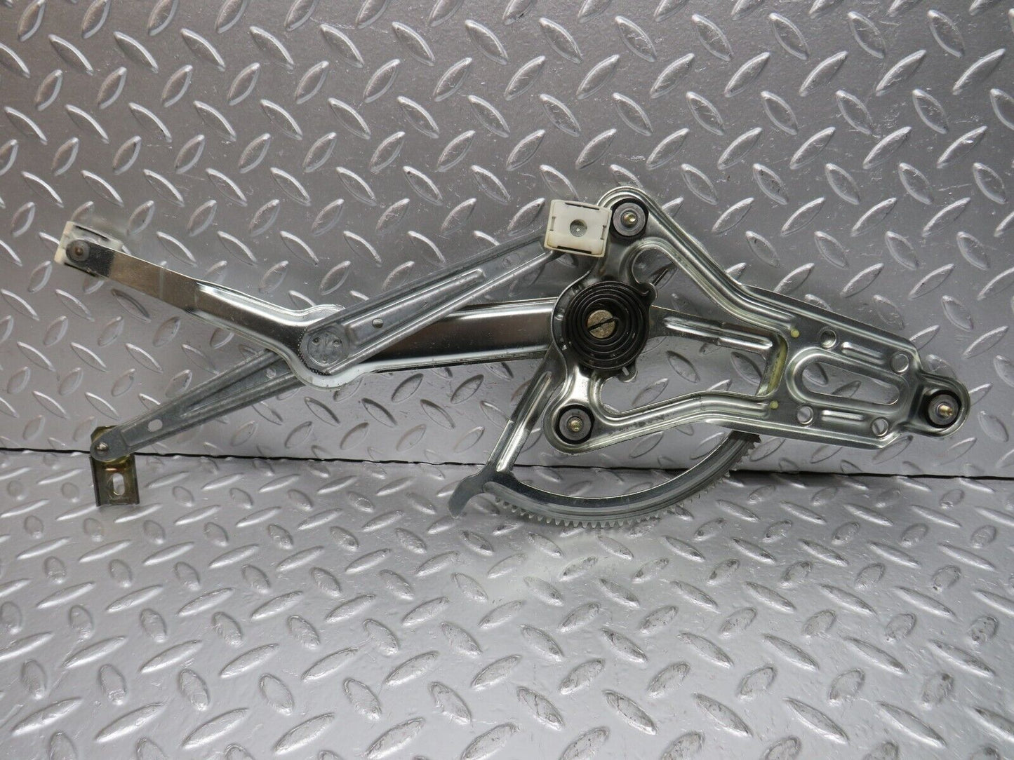32308 Mercedes-Benz S124 300TE Wagon Front Left Power Window Regulator