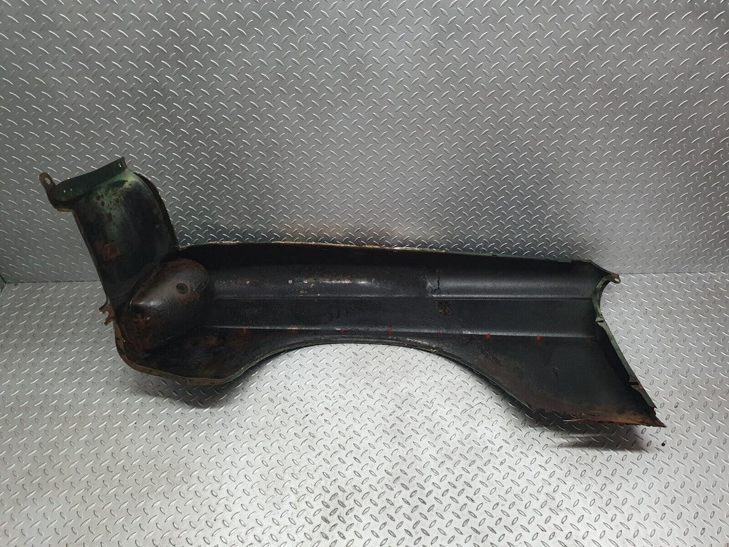 43424 Mercedes-Benz W108 280SE Front Right Wing Fender