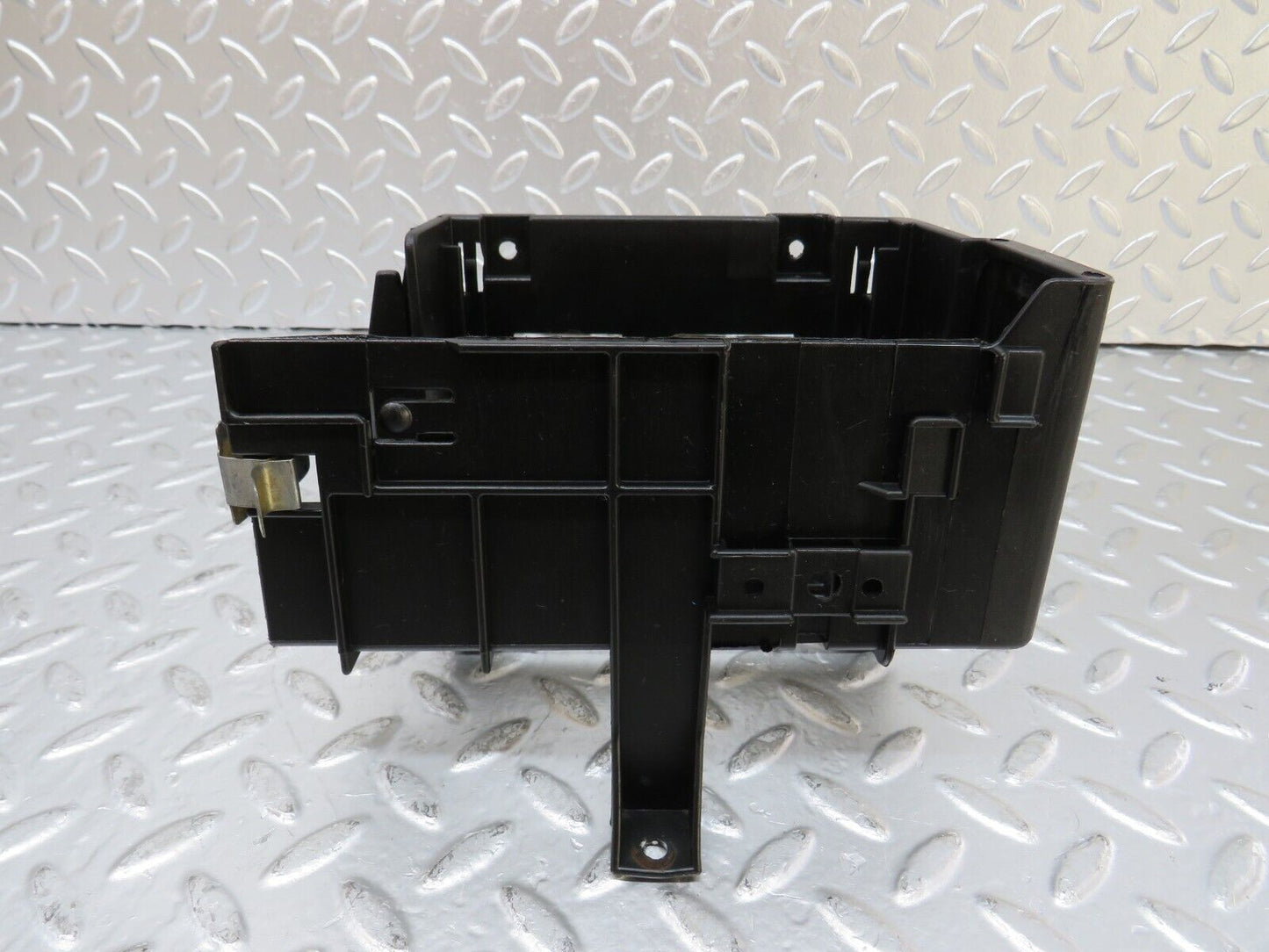 25337 Mercedes-Benz W201 190D ECU Bracket 2015461743