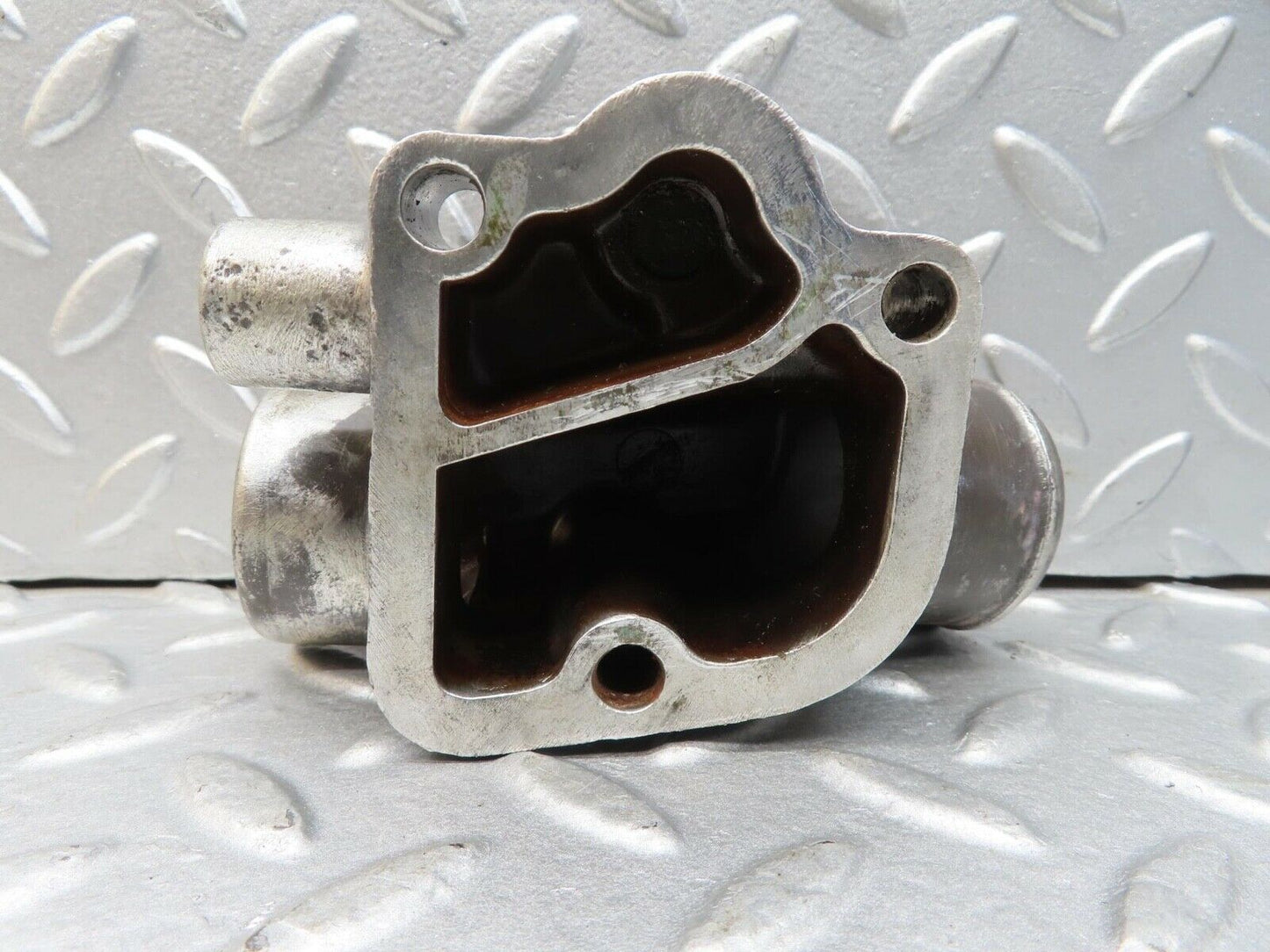 14360 Mercedes-Benz W116 350SE Water Pipe Socket 1162011730