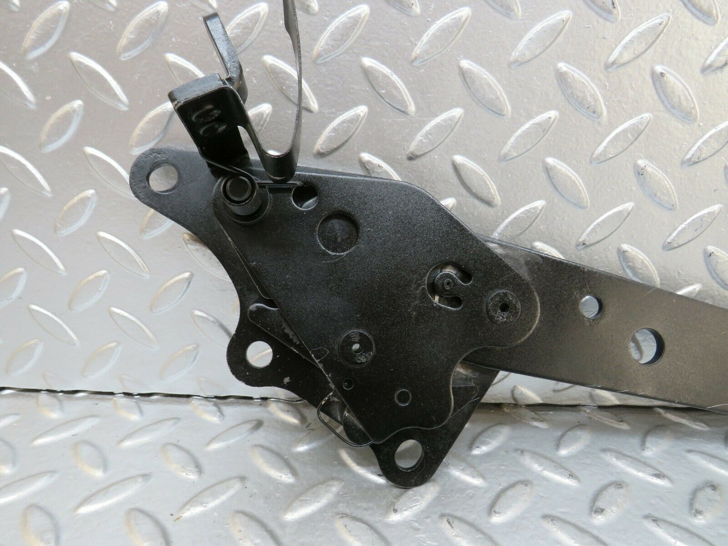 24314 Mercedes-Benz S124 220TE Wagon Rear Seat Hinge Pair