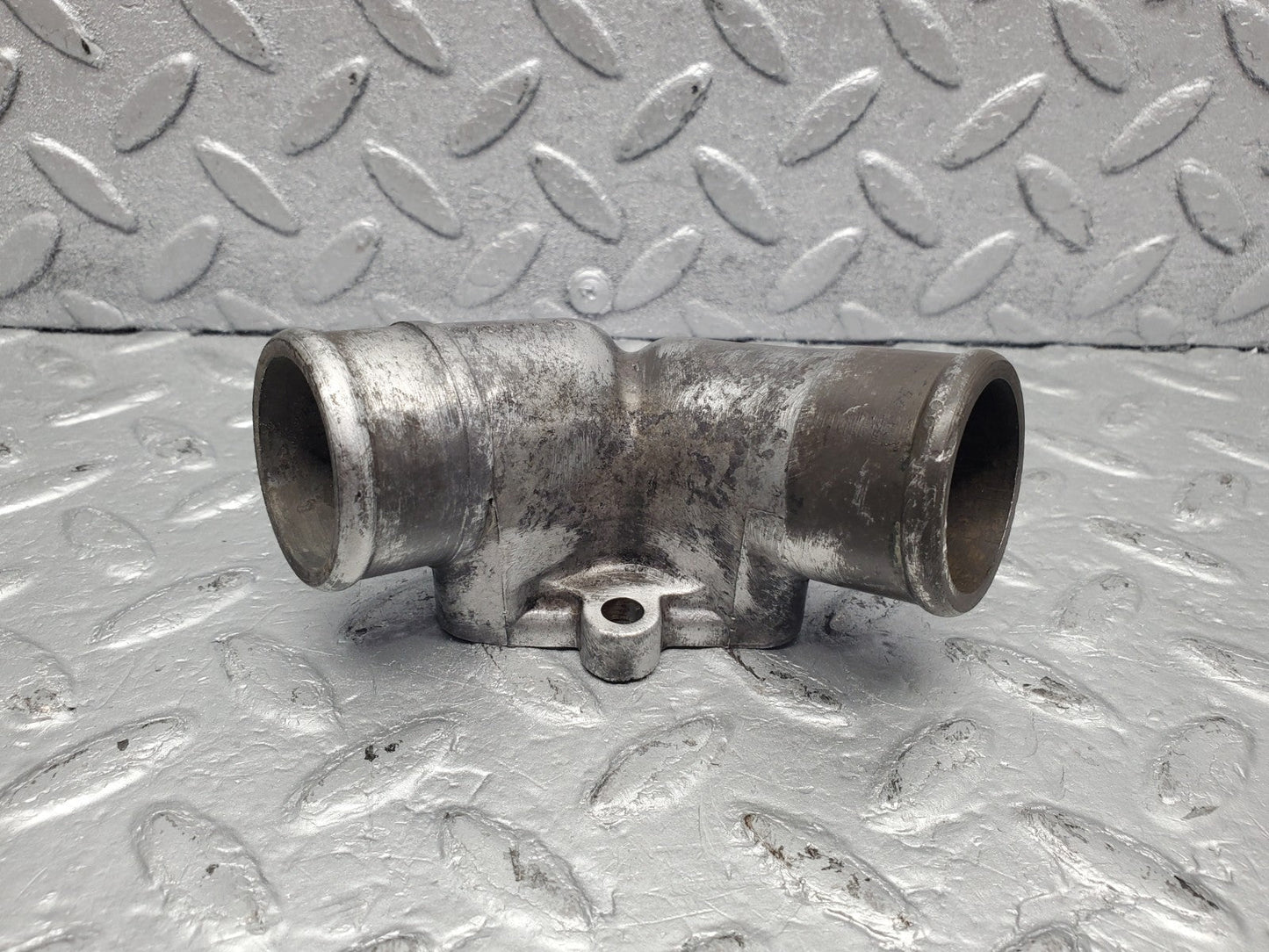 W126 Coupe thermostat housing used OEM