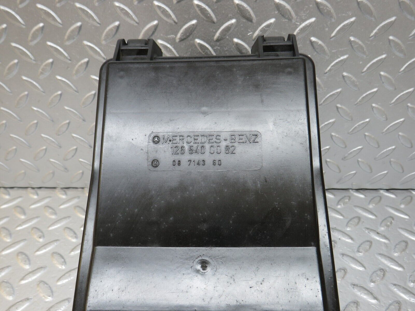 34440 Mercedes-Benz C126 380SEC Coupe Fuse Box 1265400650 1265400082