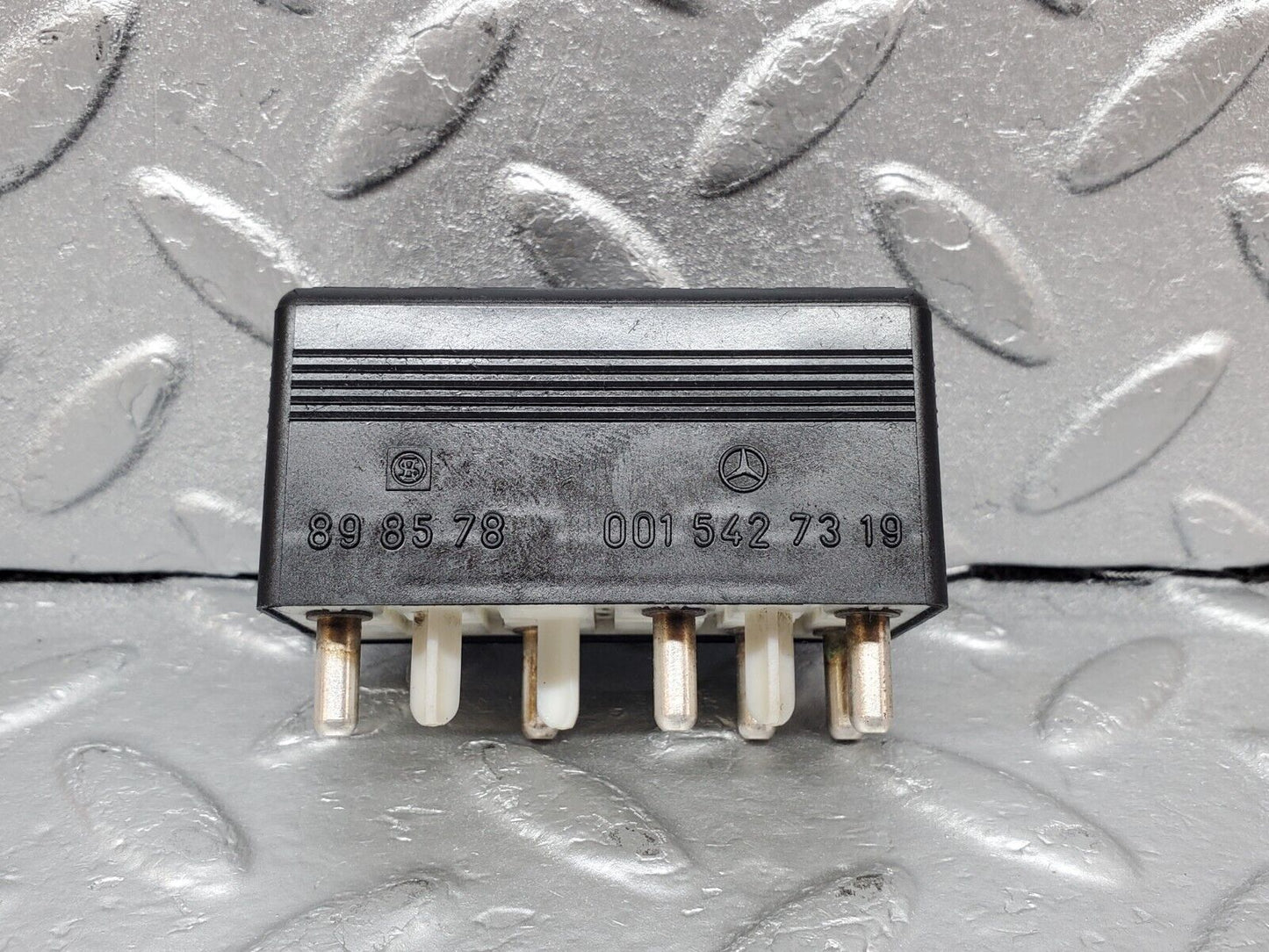 44947 Mercedes-Benz R129 300SL Coupe Auxiliary Fan Relay 0015427319