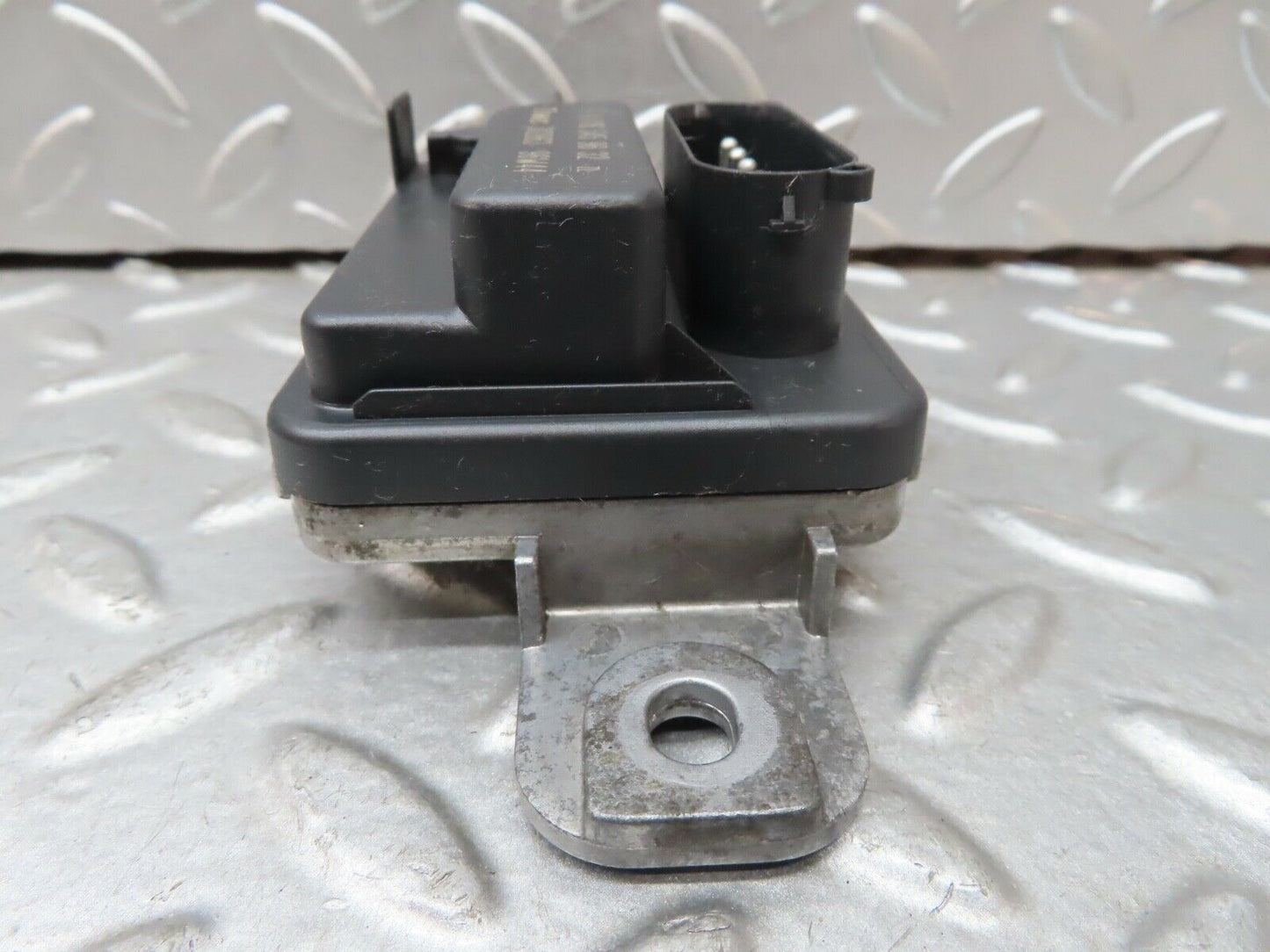 19442 Mercedes-Benz C140 CL420 Coupe Radiator Fan Relay 0165459632