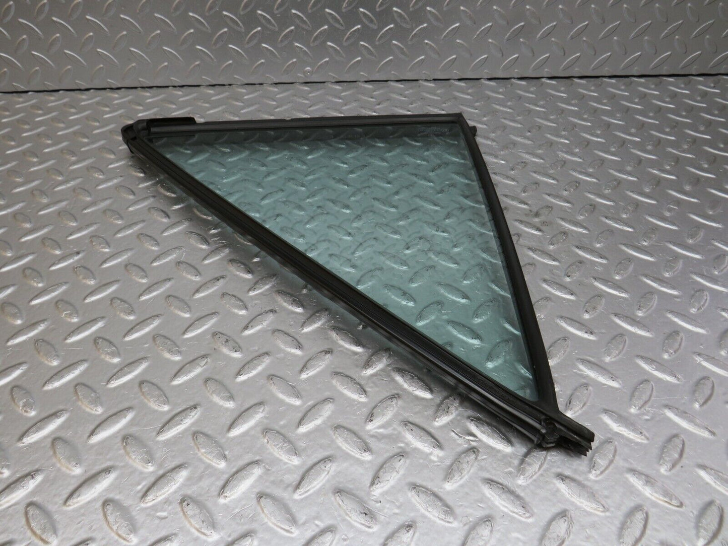 33828 Mercedes-Benz W201 190E 2.0L Rear Left Quarter Window Glass 2017350524