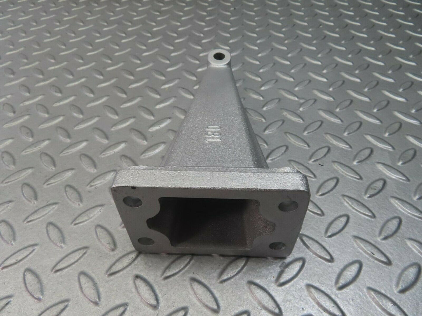 8337 Mercedes-Benz W108 Engine Mount Bracket Right Side 1802232504