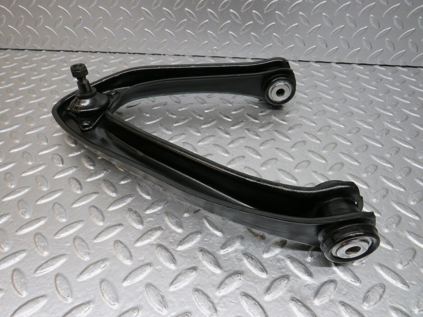 0813 Mercedes-Benz C107 350SLC Coupe Upper Control Arm Front Left