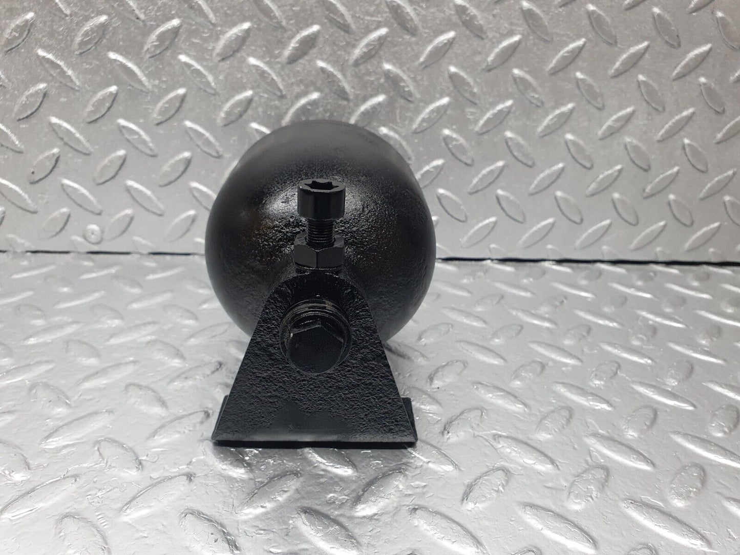 43608 Mercedes-Benz C126 380SEC Coupe Rear Suspension Sphere