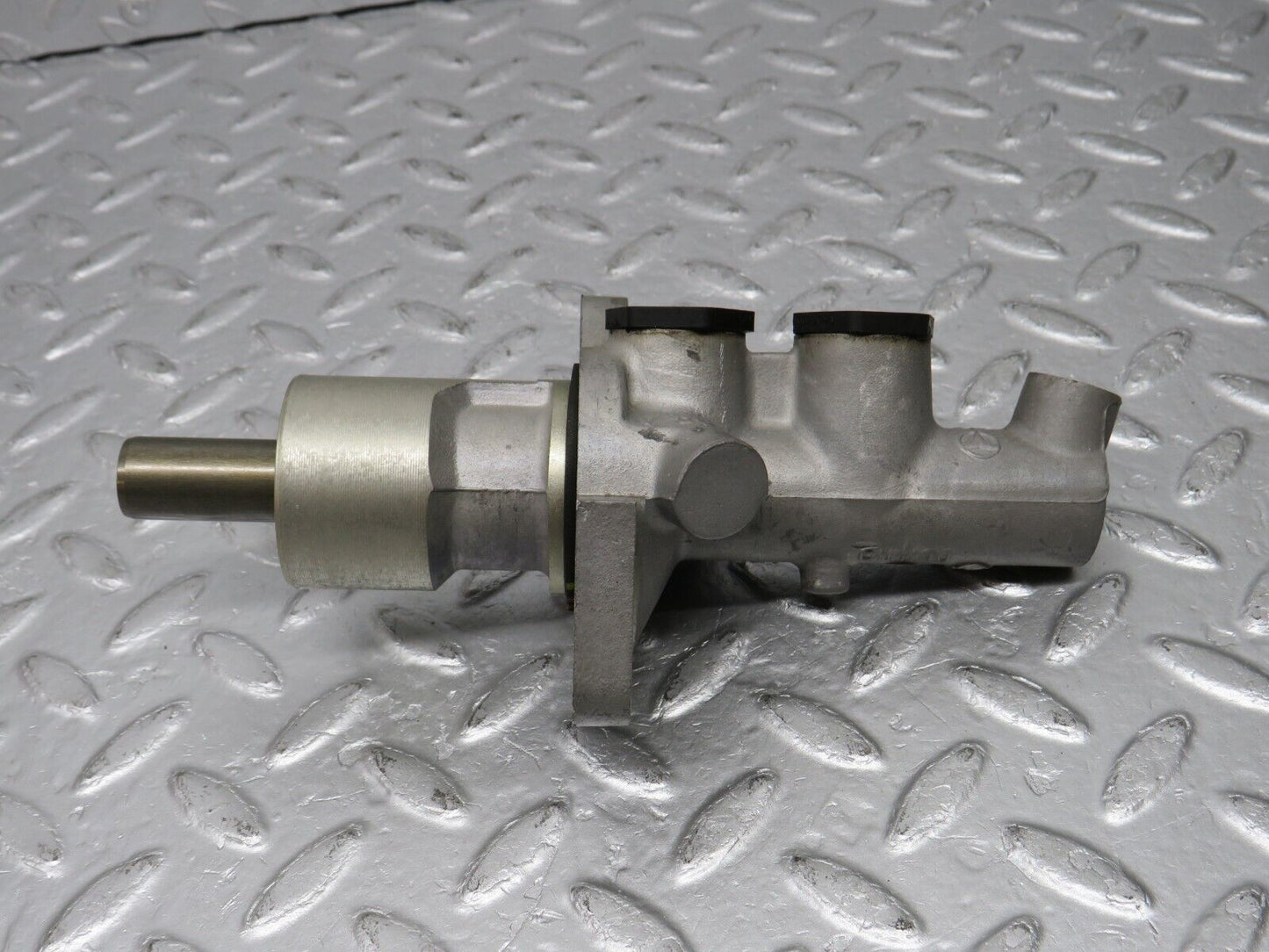 38438 Mercedes-Benz R129 280SL Coupe Brake Master Cylinder Girling