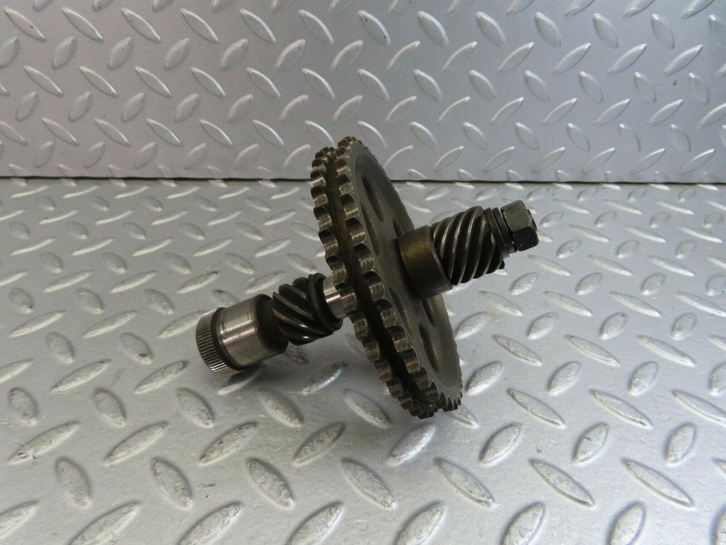 10223 Mercedes-Benz W111 220SE Intermediate Gear 1270520202