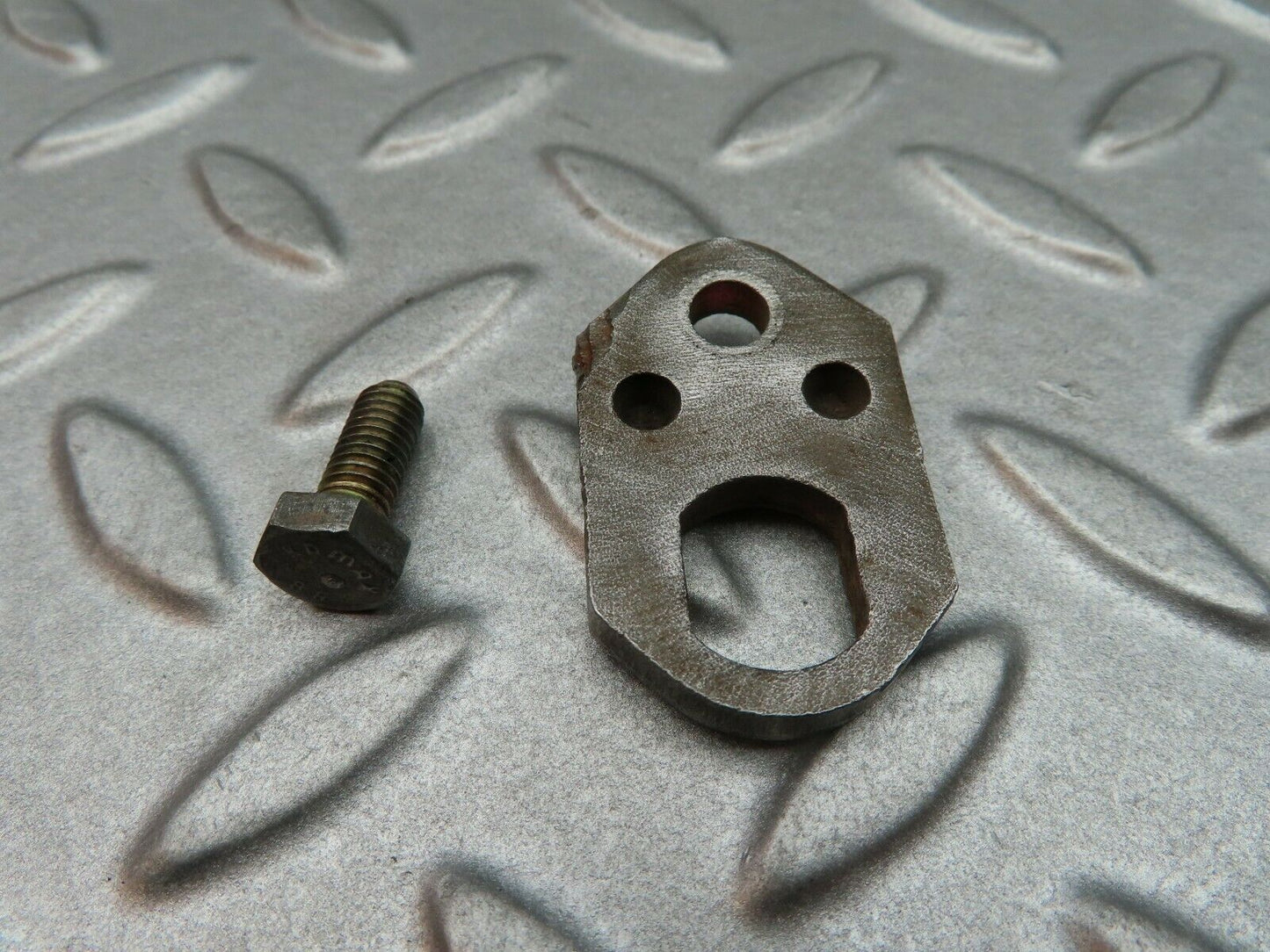 5128 Mercedes-Benz R107 350SL Fuel Injector Bracket
