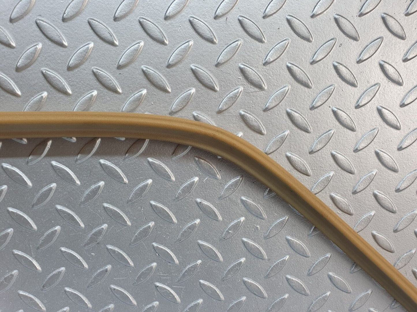 41570 Mercedes-Benz W124 200E Rear Right Door Window Frame Trim Palomino 1247350271