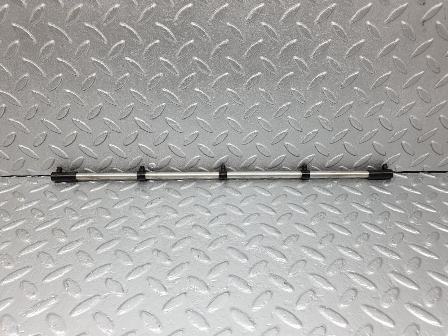 43703 Mercedes-Benz C126 380SEC Coupe Camshaft Oil Tube