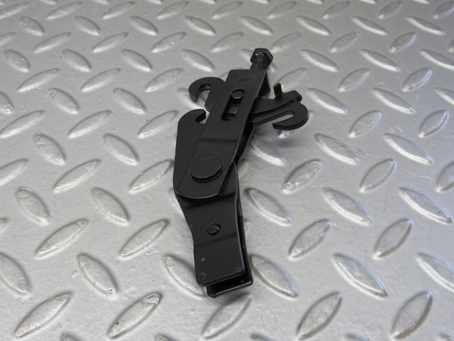 36798 Mercedes-Benz W201 190E Handbrake Adjusting Handbrake Regulator