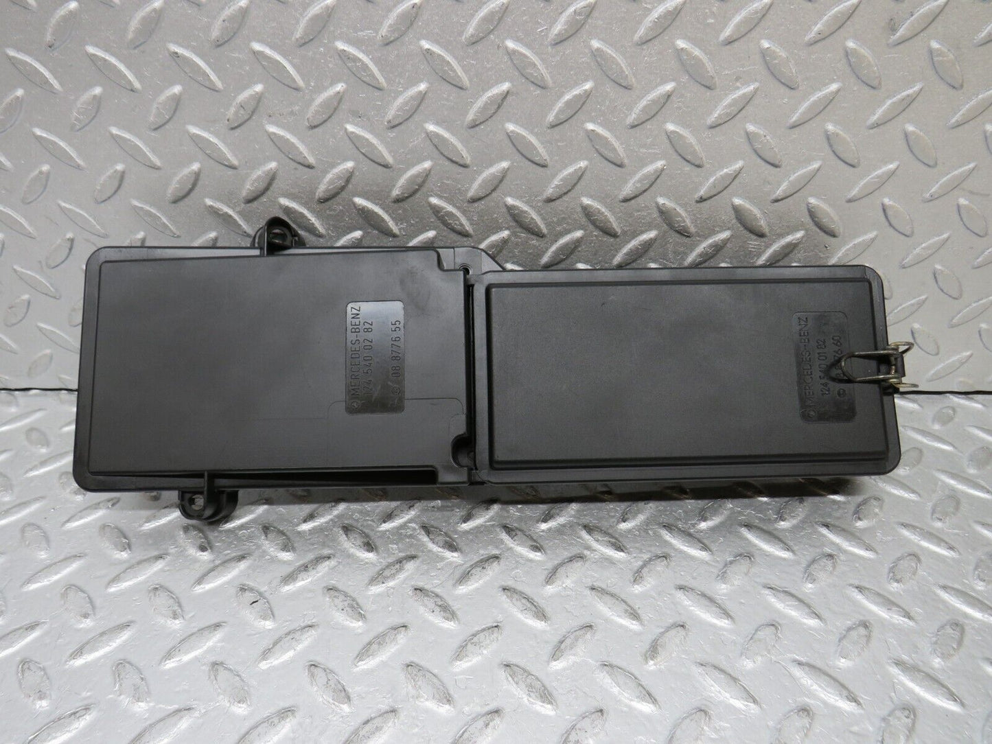 37959 Mercedes-Benz A124 320E Cabriolet Fuse Box Lid 1245452700 1245400282 1245400182
