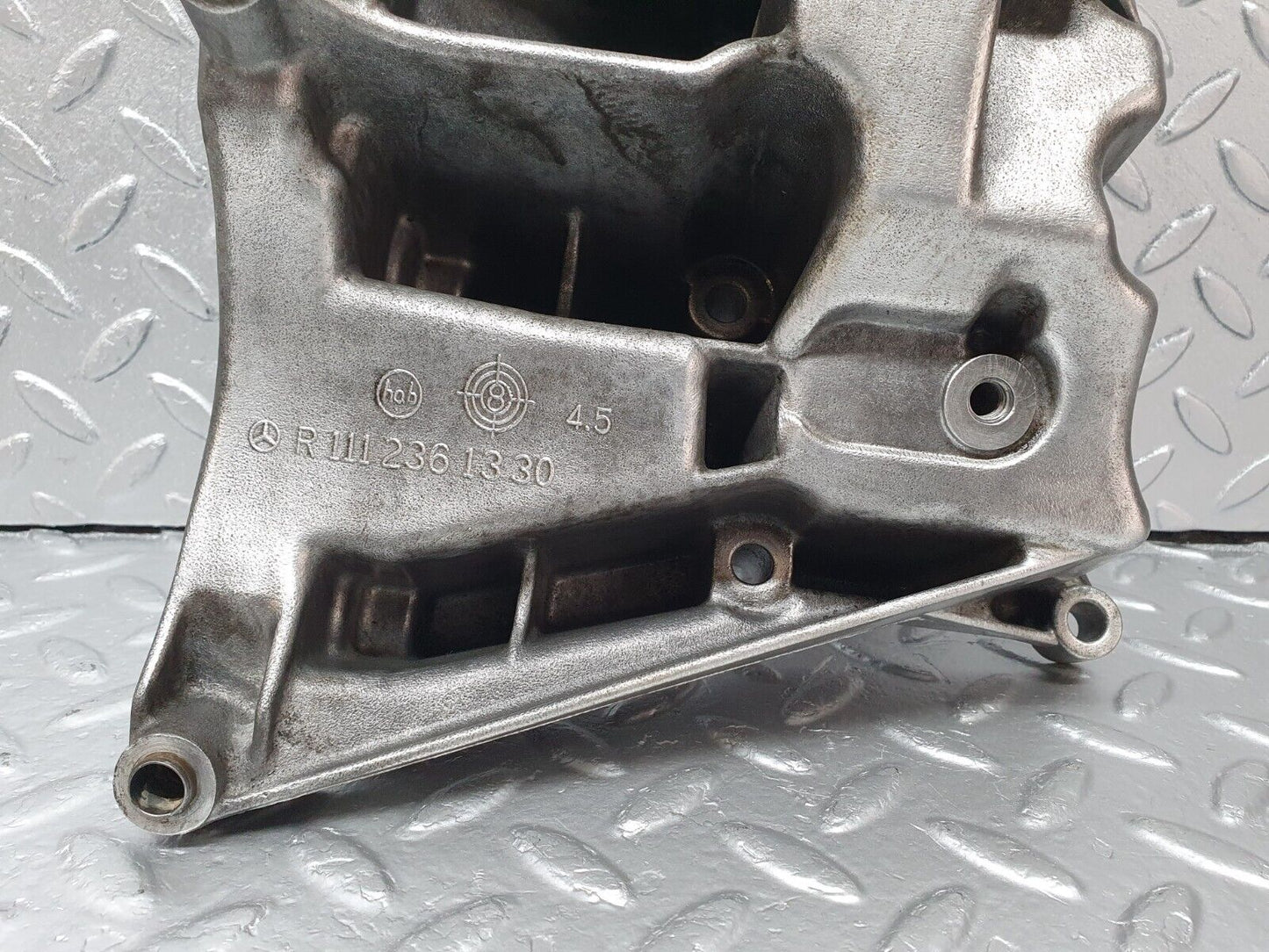 41943 Mercedes-Benz W202 C200 AC Compressor Support Bracket 1112361330