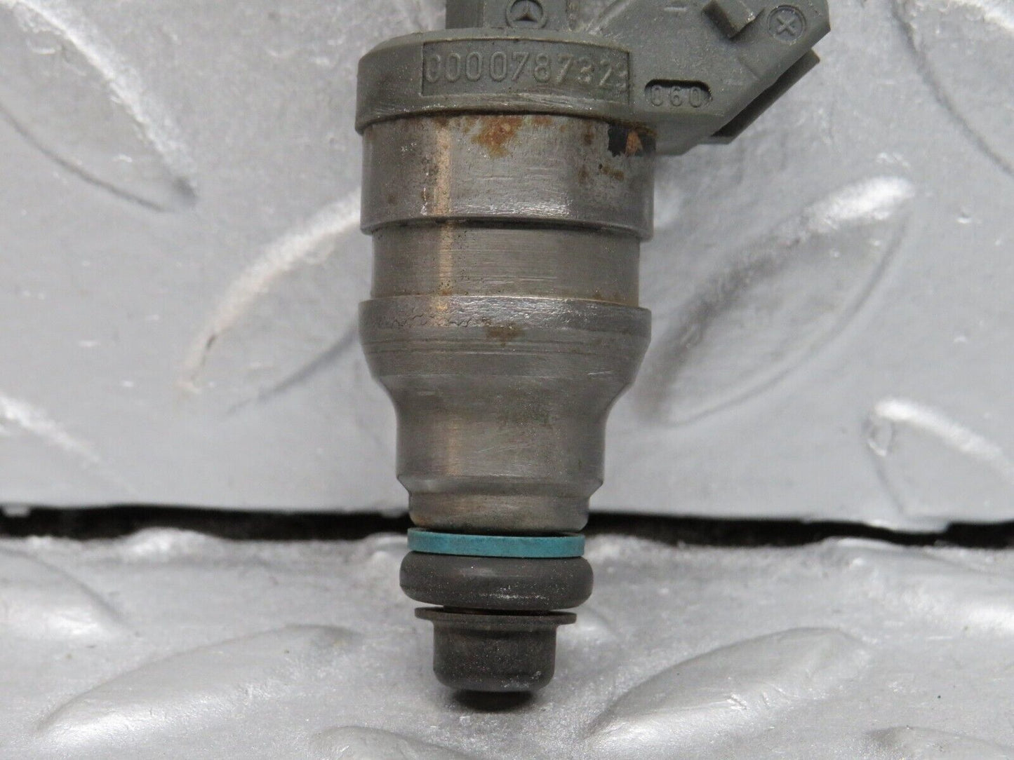 38654 Mercedes-Benz R129 280SL Coupe Fuel Injector Bosch 0000787323 0280155209