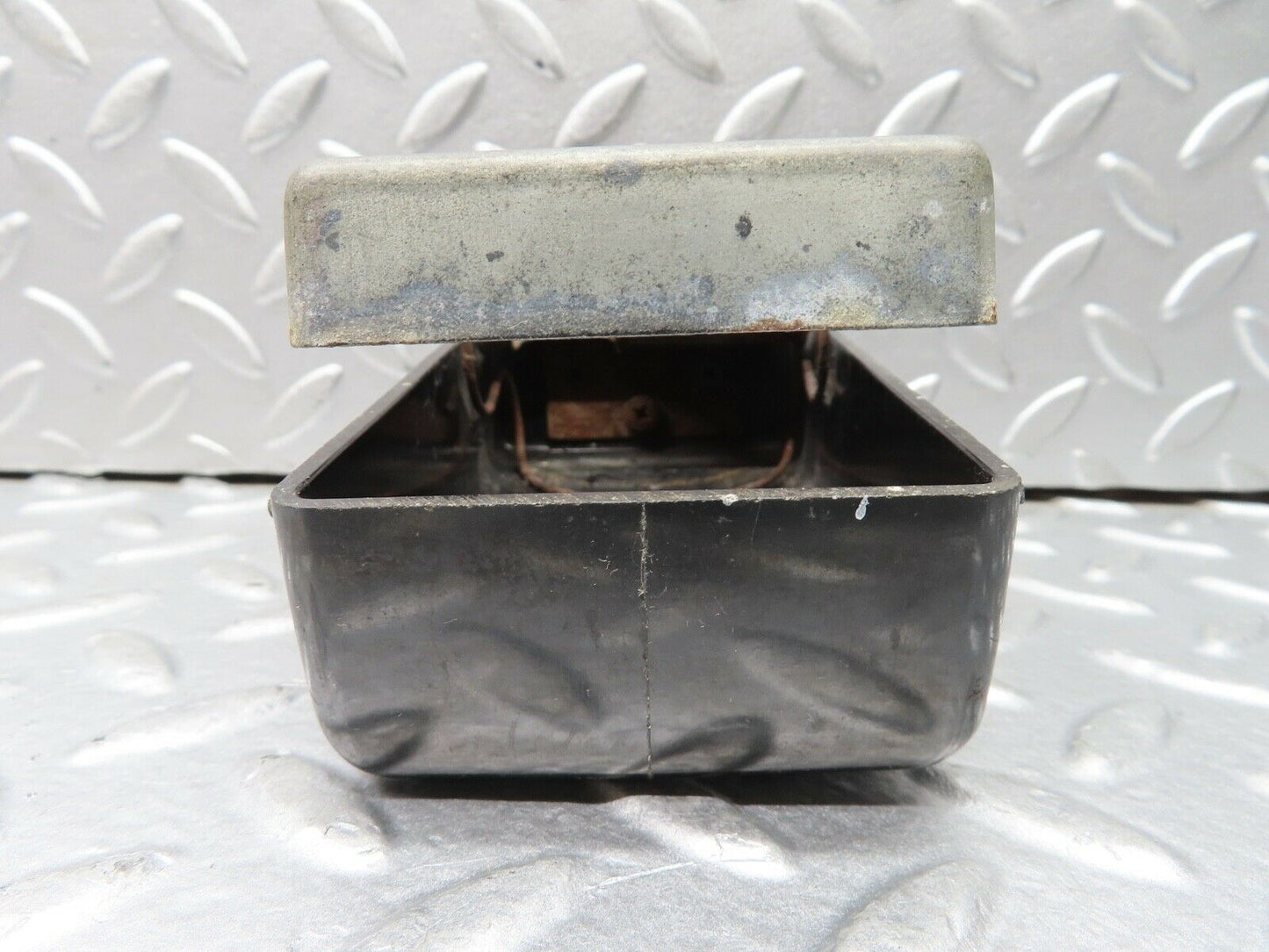 18680 Mercedes-Benz W120 W121 Ponton Dashboard Ashtray