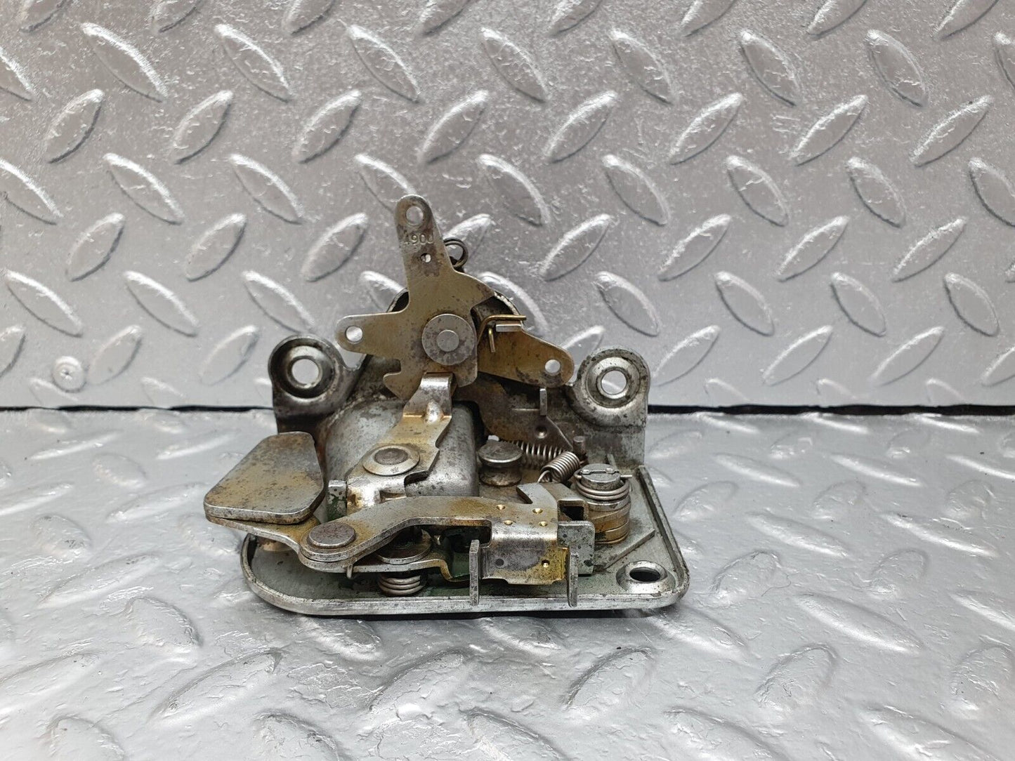 43251 Mercedes-Benz W108 280SE Front Right Door Lock Mechanism