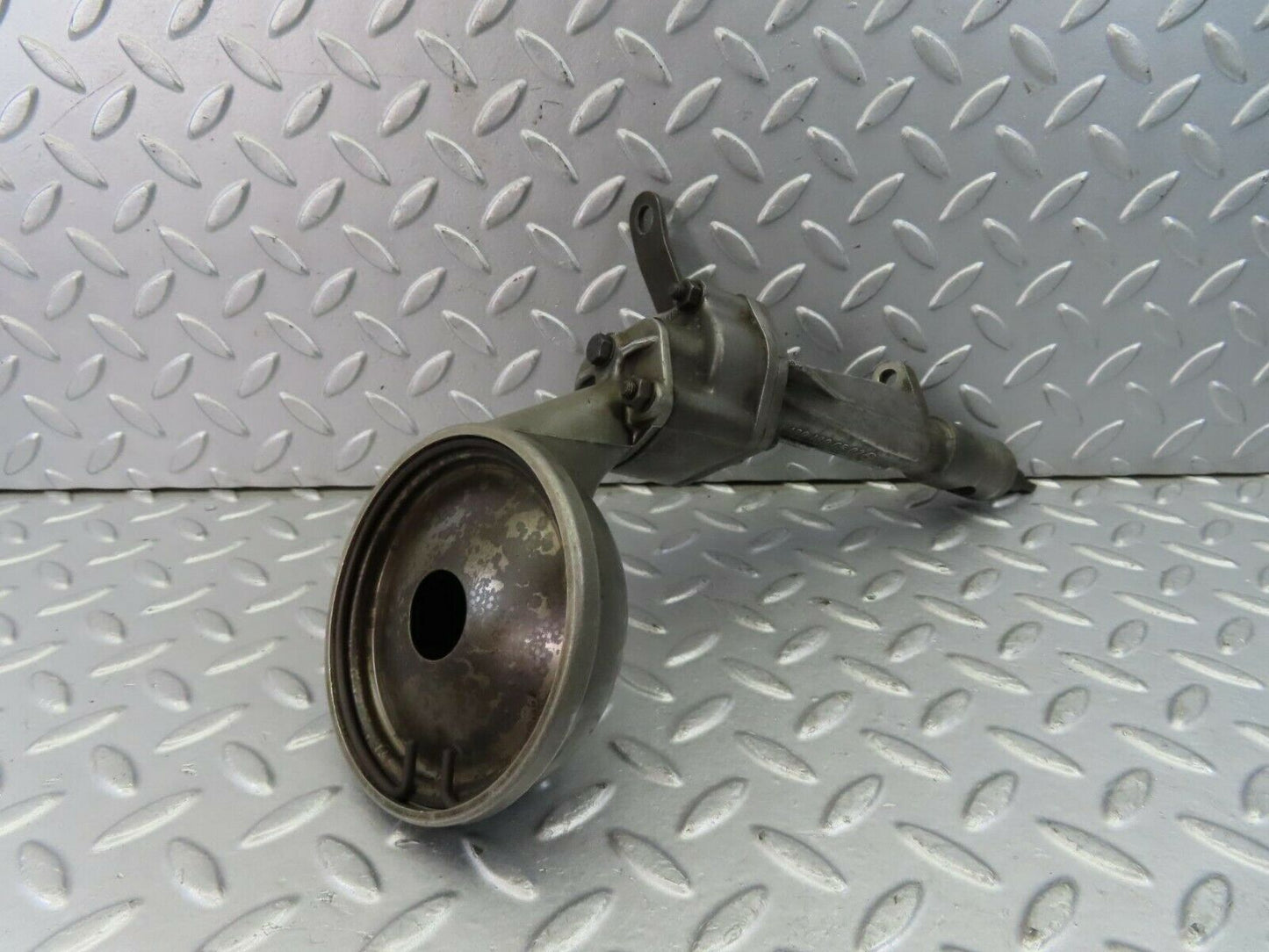 9190 Mercedes-Benz W111 Engine Oil Pump 1801800502