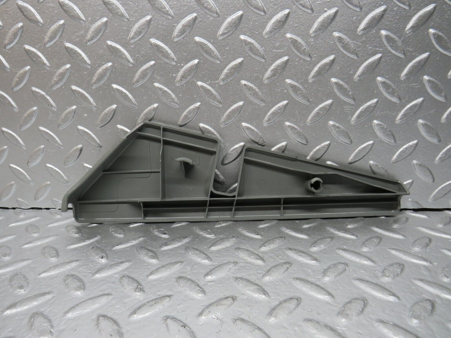 30451 Mercedes-Benz W124 230E Front Right Driver Seat Trim Grey 1249190220