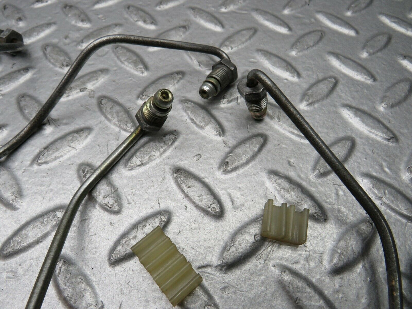 21792 Mercedes-Benz W126 300SE Fuel Line Hose Set