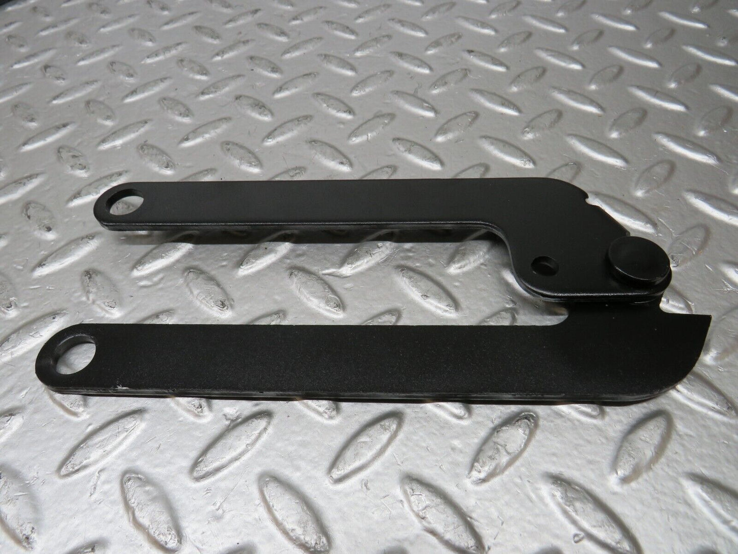 26283 Mercedes-Benz W116 450SE Bonnet Hinge Left Side
