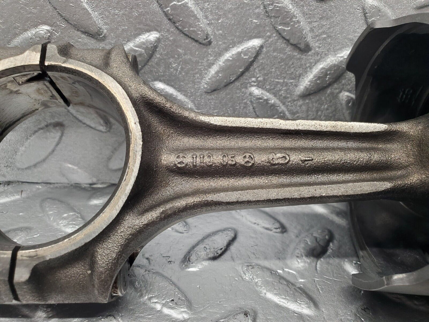 46603 Mercedes-Benz C123 280CE Coupe Piston With Connecting Rod 85.986mm 11005
