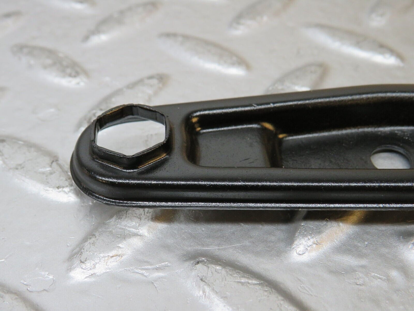 29917 Mercedes-Benz W123 230E Fuel Injector Bracket Pair