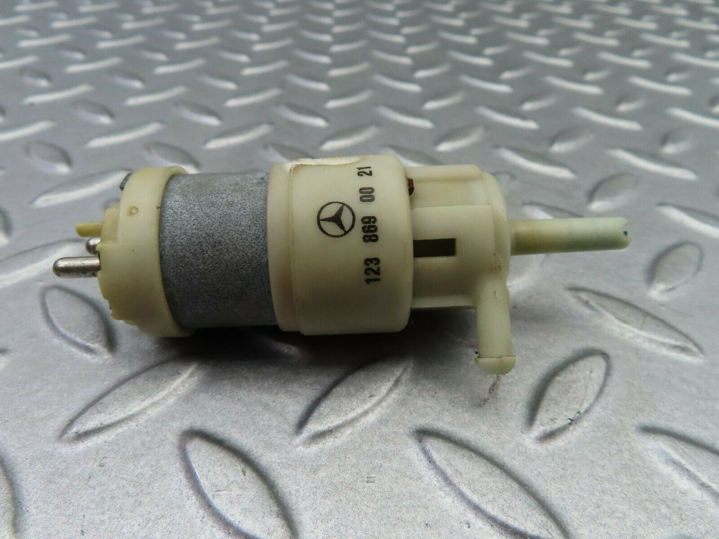 6161 Mercedes-Benz W126 380SE Windscreen Washer Pump 1238690021
