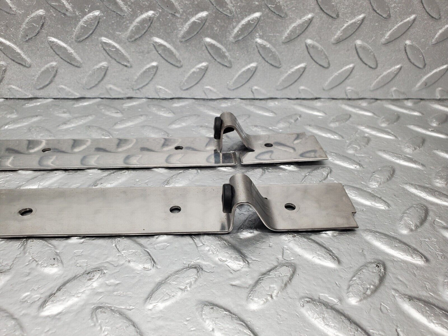 46678 Mercedes-Benz C123 280CE Coupe Sunroof Chrome Trim