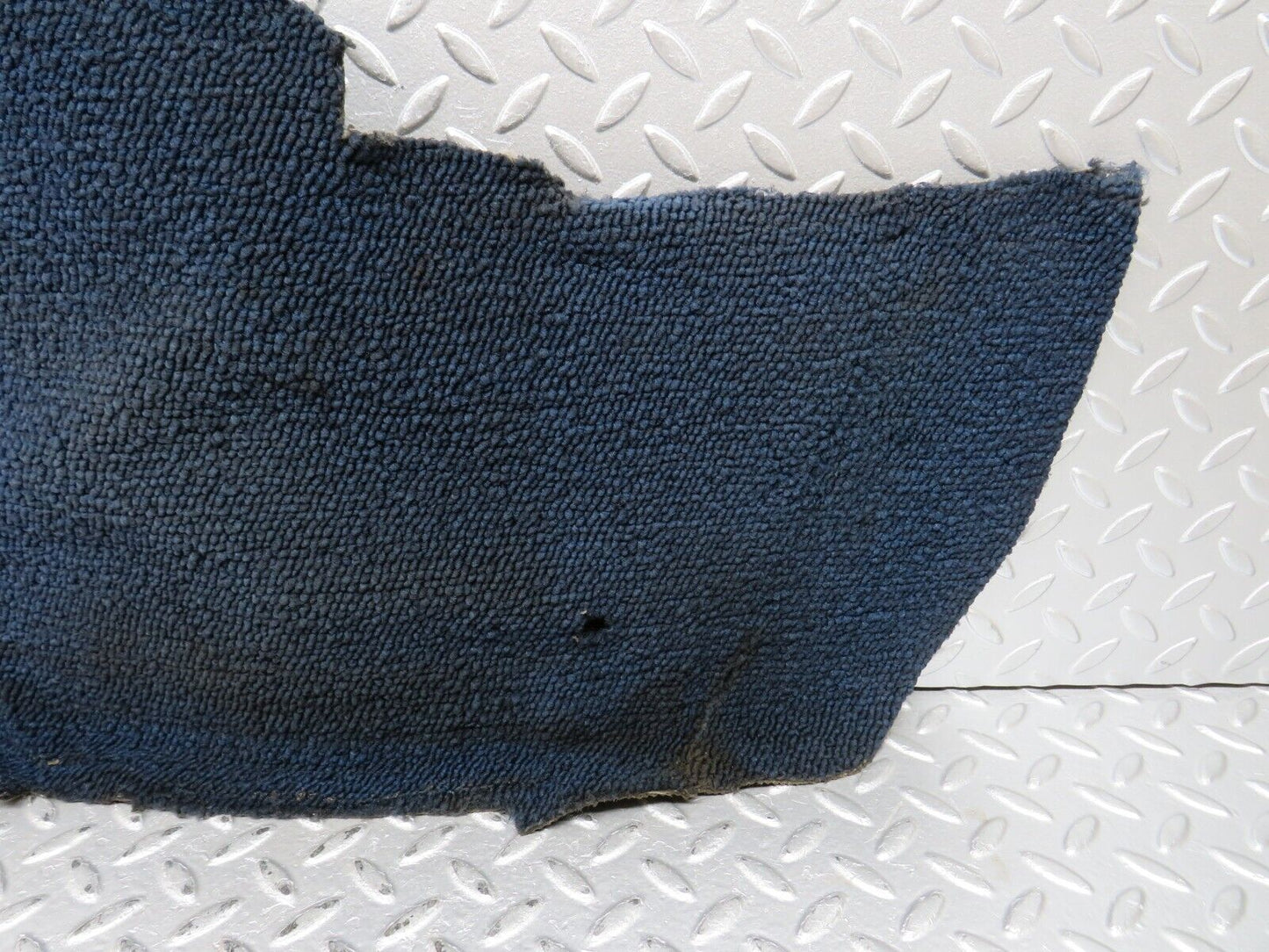 31931 Mercedes-Benz W123 230E Centre Console Carpet Right Blue