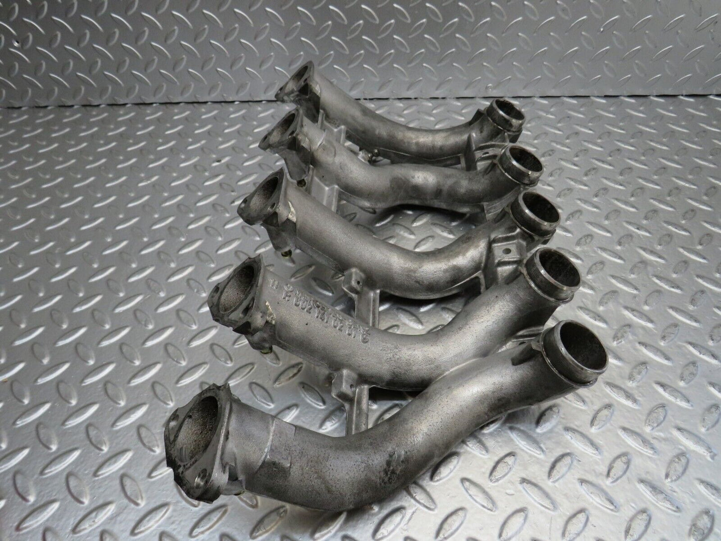 25388 Mercedes-Benz W201 190D Air Intake Manifold 6021410201