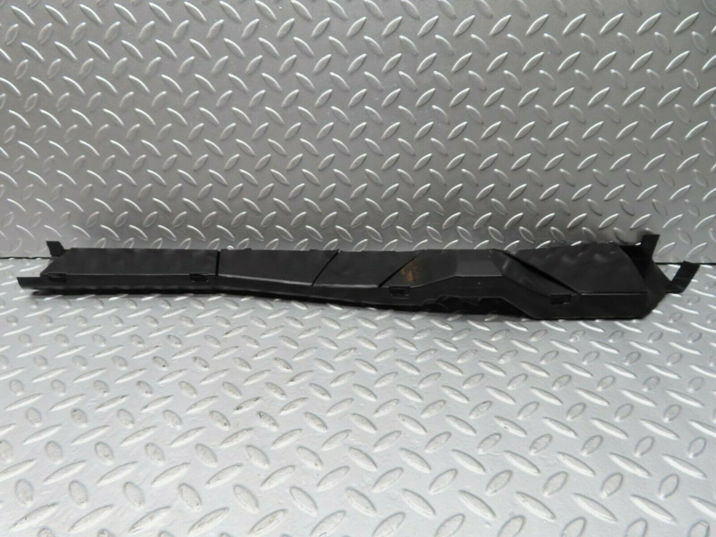 16316 Mercedes-Benz W124 260E Rear Left Cable Channel 1248210389