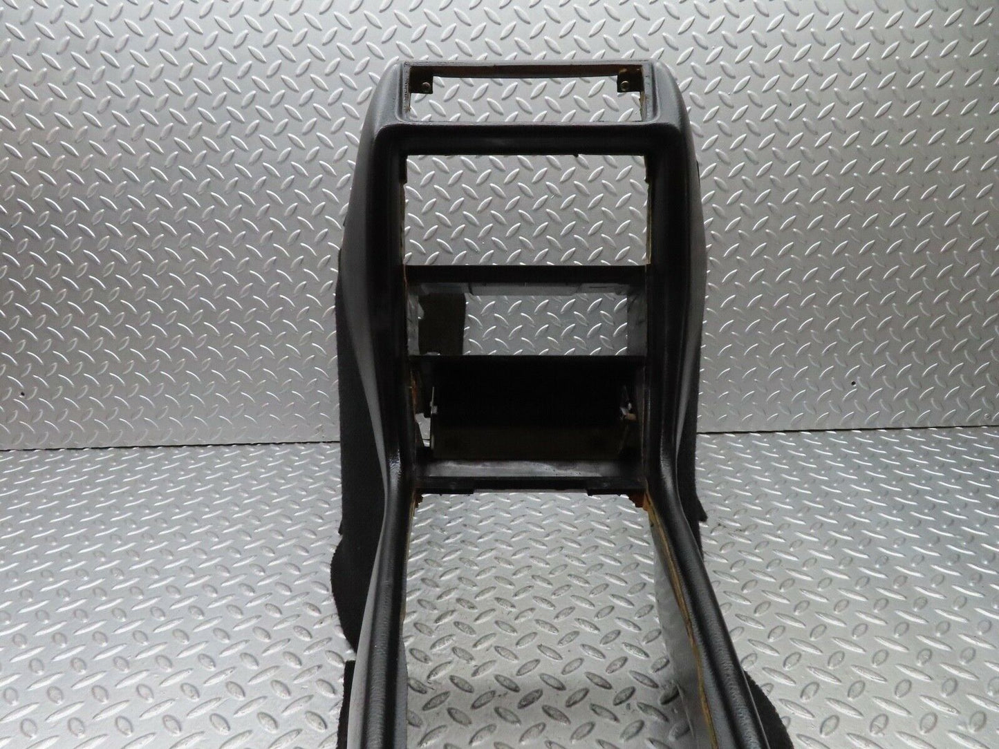 19027 Mercedes-Benz W123 300D Centre Console Black